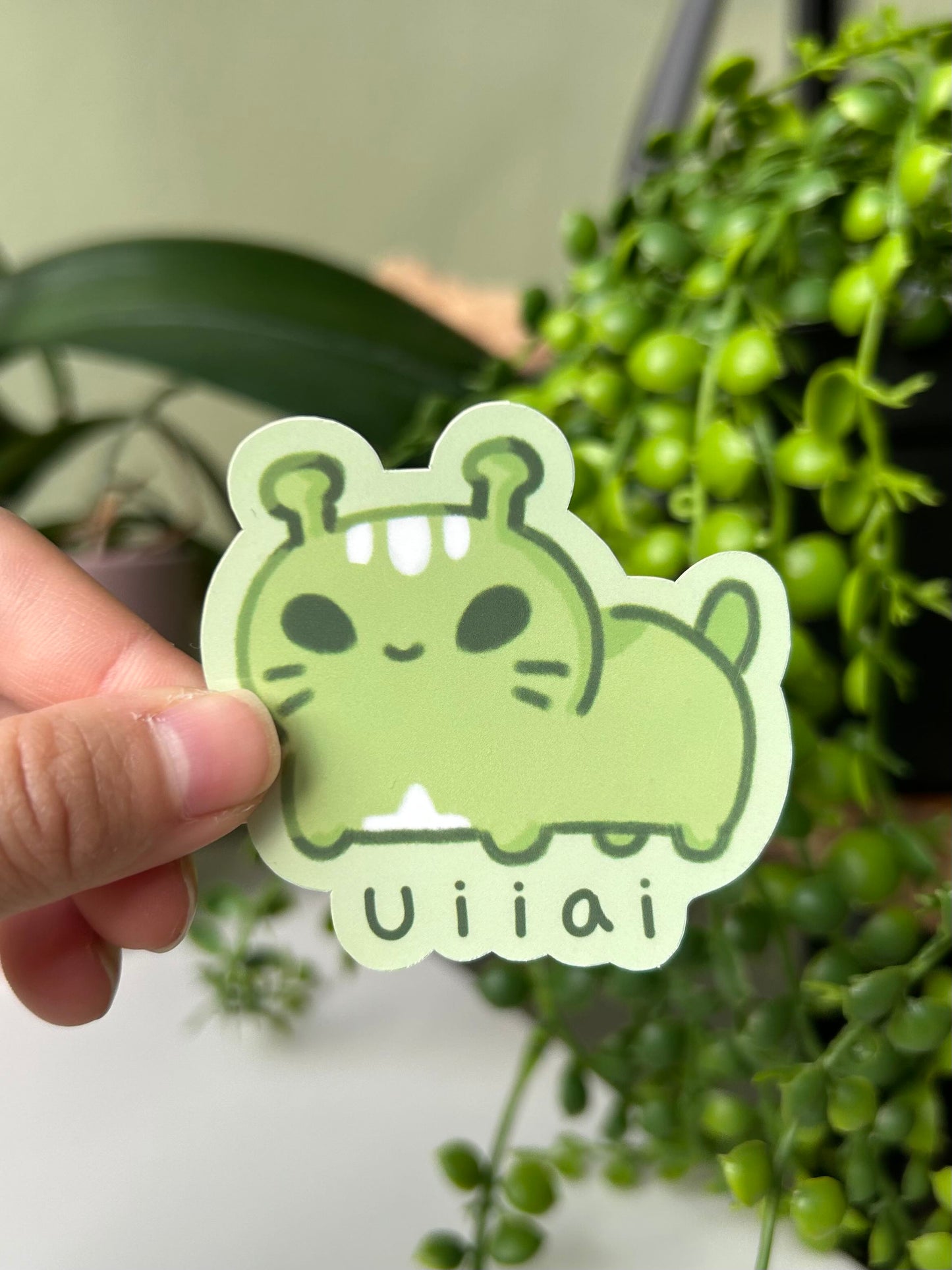 u i i a i sticker