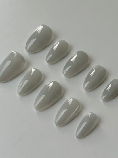 Grey Cateye
