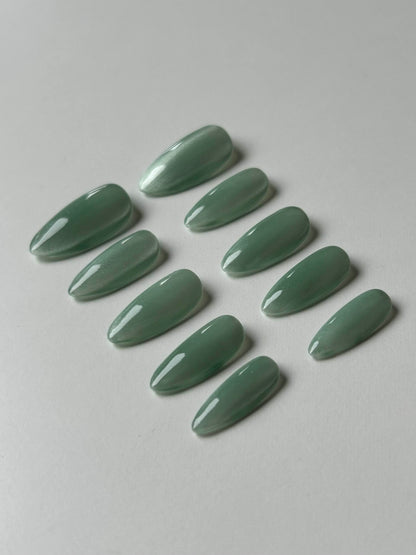 Jade Cateye