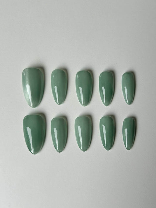 Jade Cateye